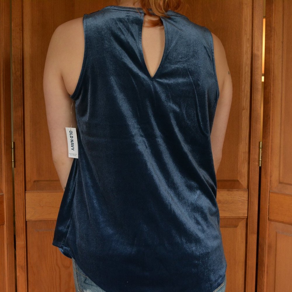 Velvetey Blue Tank - Picture 2 of 2